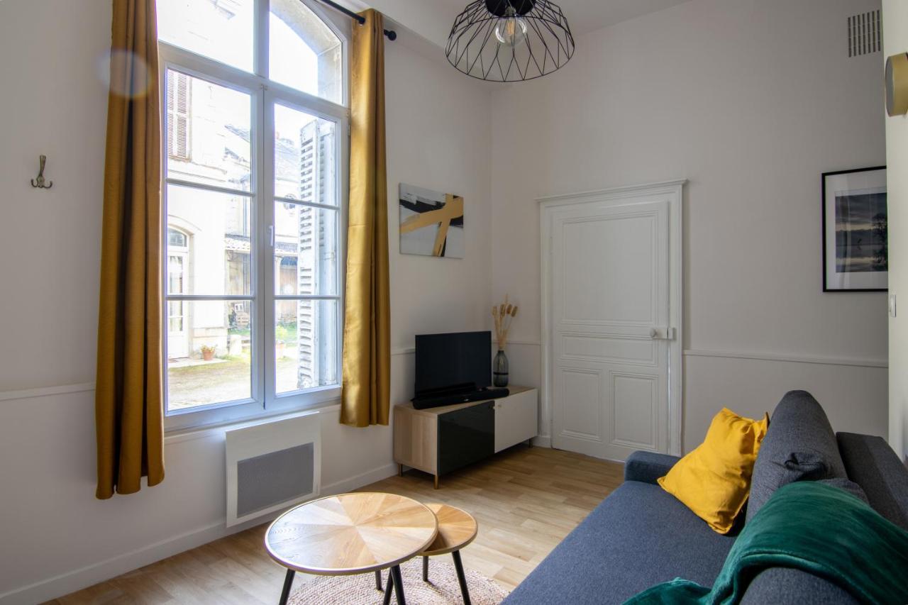 Apt Bords De Loire - Rdc - Au Pied Du Chateau 索米尔 外观 照片